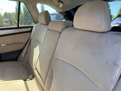 Used 2019 Subaru Outback 2.5i Premium AWD/4WD image 10