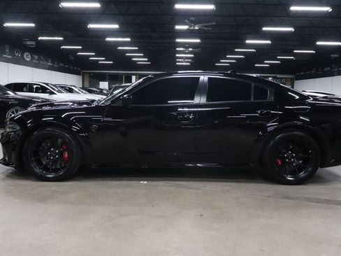 Used 2021 Dodge Charger SRT Hellcat image 2