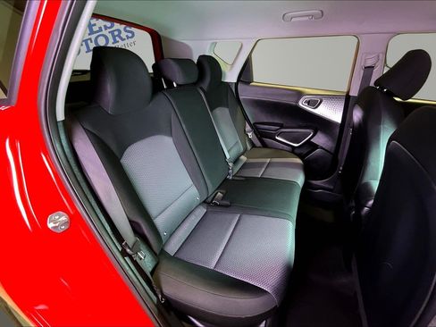 Used 2023 Kia Soul LX w/ Option Group 015 FWD image 25