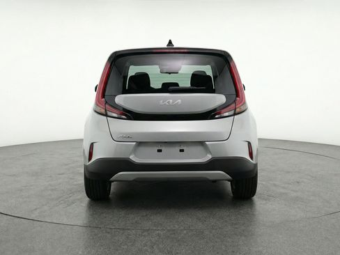 Used 2025 Kia Soul LX w/ LX Technology Package image 7