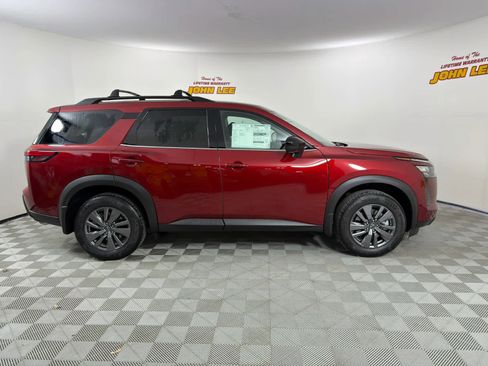 New 2026 Nissan Pathfinder SV image 7