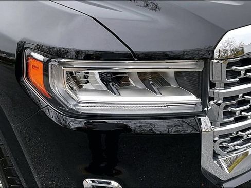 Certified 2023 GMC Acadia Denali w/ LPO, Floor Liner Package image 31