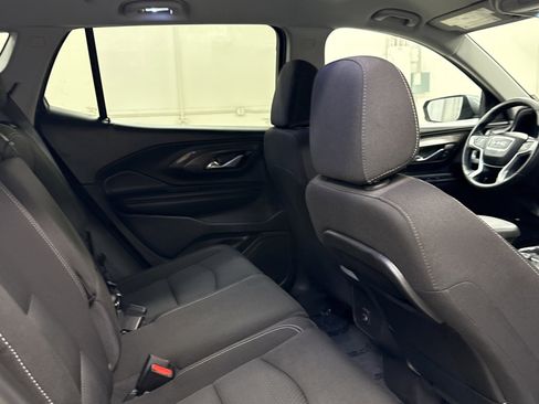 Used 2024 GMC Terrain SLE image 27