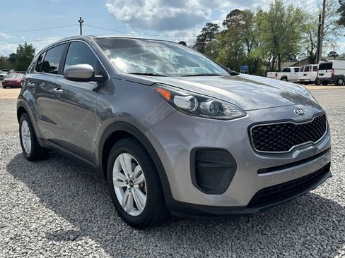 Used 2018 Kia Sportage LX image 4
