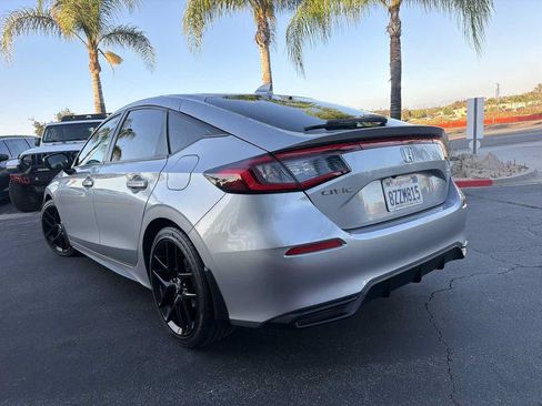 Used 2022 Honda Civic Sport image 9