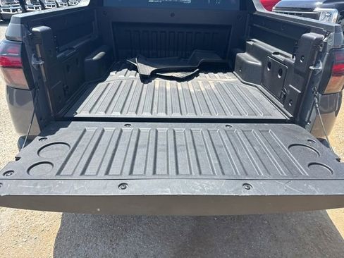 Used 2025 Hyundai Santa Cruz SEL AWD/4WD image 13