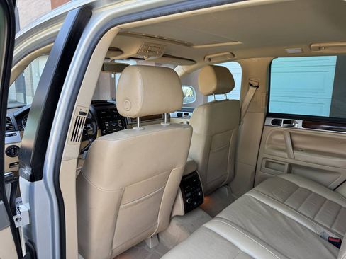 Used 2008 Volkswagen Touareg V6 AWD/4WD image 18