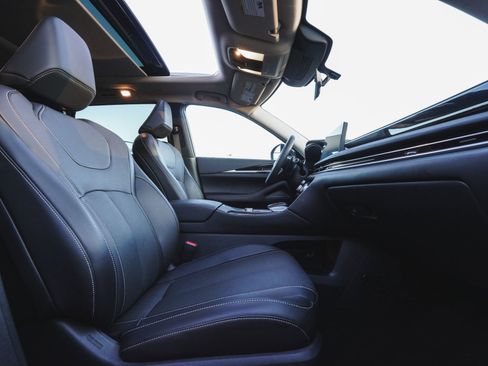 Used 2025 INFINITI QX60 Pure w/ Cargo Package image 39