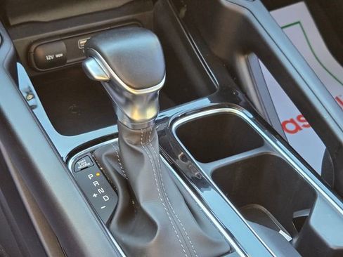 Used 2025 Kia Telluride S AWD/4WD image 26