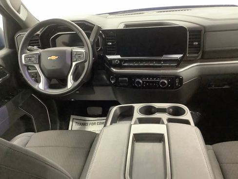 Used 2025 Chevrolet Silverado 1500 LT AWD/4WD image 31