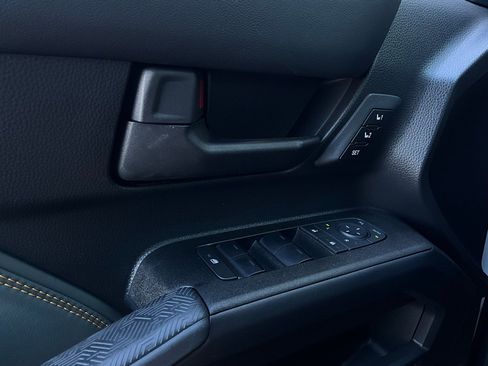 Used 2025 Toyota 4Runner Trailhunter image 27