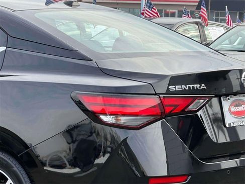 Certified 2020 Nissan Sentra SV image 9