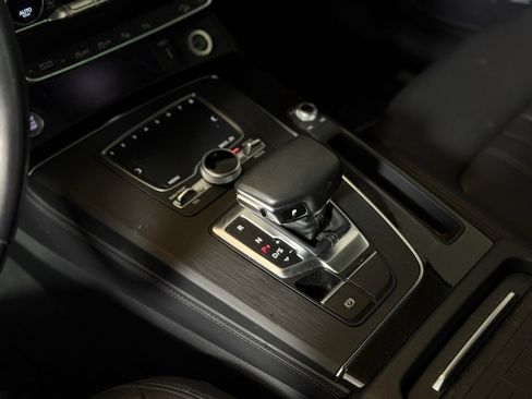 Used 2020 Audi Q5 Prestige w/ Prestige Package image 18