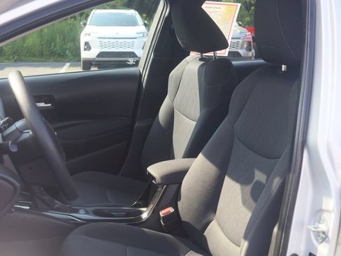 Used 2020 Toyota Corolla LE FWD image 24