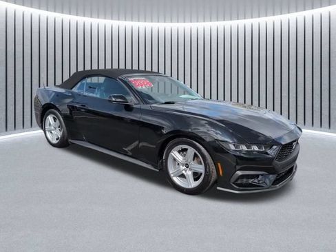 Used 2026 Ford Mustang Premium RWD image 2