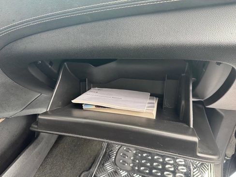 Used 2018 Chevrolet Suburban LT w/ LT Signature Package image 37