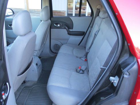 Used 2004 Saturn Vue 2WD w/ Sport Plus Pkg image 19