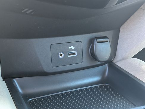 Used 2020 Nissan Rogue SV FWD image 30