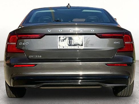Used 2025 Volvo S60 B5 Core FWD image 5