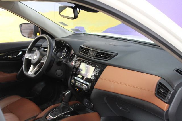 Used 2020 Nissan Rogue SL AWD/4WD image 10