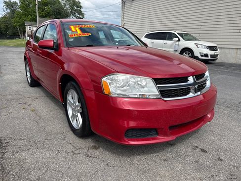 Used 2011 Dodge Avenger Mainstreet FWD image 4