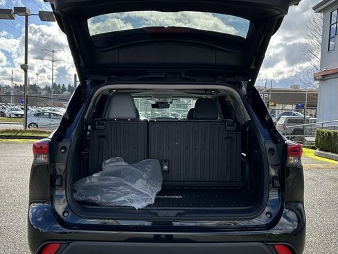 Certified 2023 Toyota Highlander Bronze Edition image 27