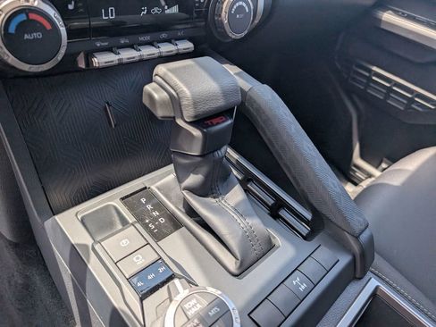 Used 2025 Toyota Tacoma TRD Off-Road AWD/4WD image 22