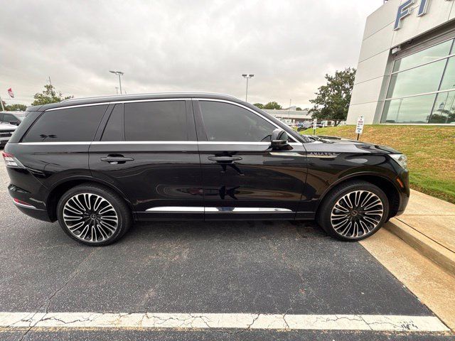 Used 2023 Lincoln Aviator Black Label w/ Class IV Trailer Tow Package AWD/4WD image 2