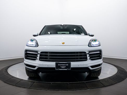 Certified 2023 Porsche Cayenne Platinum Edition image 10