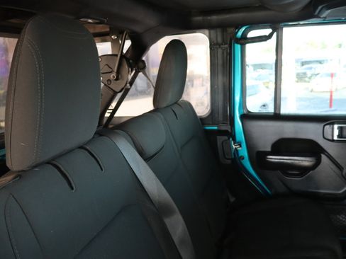 Used 2020 Jeep Wrangler Unlimited Sport image 35