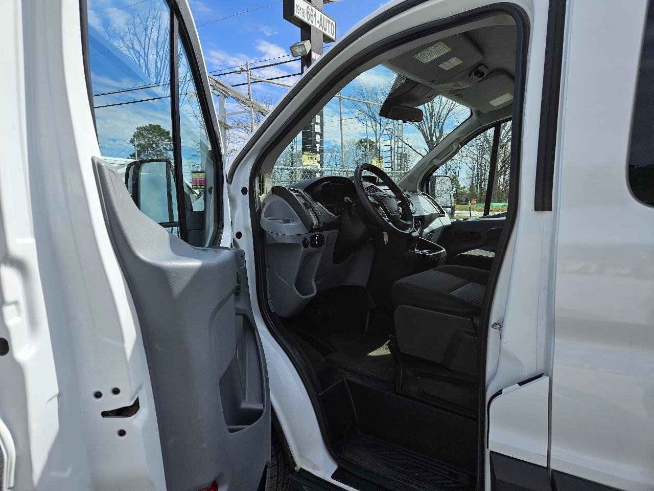 Used 2018 Ford Transit 350 XL RWD image 9