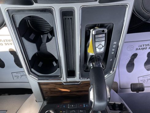 Used 2020 Ford F150 Lariat AWD/4WD image 24