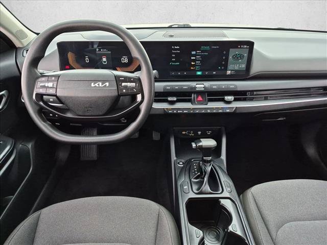 Used 2025 Kia K4 FWD image 23