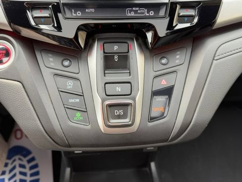 Used 2025 Honda Odyssey Sport-L image 22