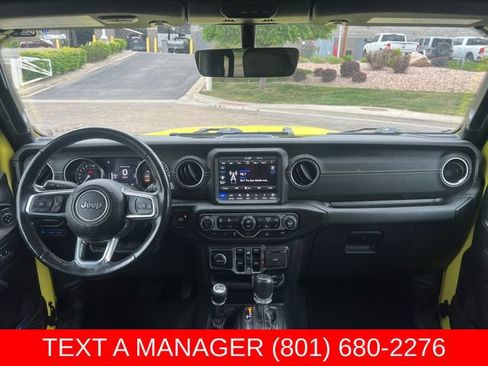 Used 2022 Jeep Wrangler Unlimited Sahara w/ Cold Weather Group AWD/4WD image 17