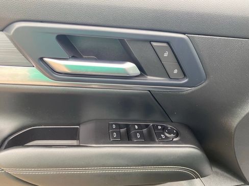 Used 2025 GMC Terrain Elevation AWD/4WD image 23