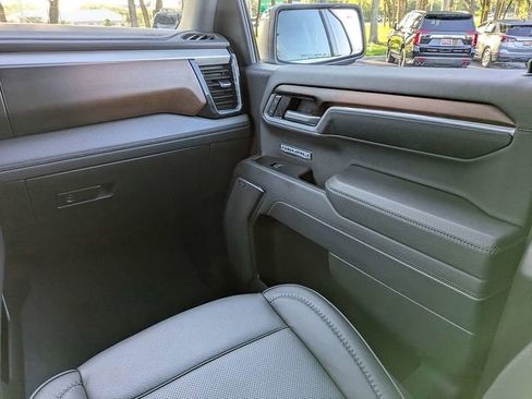 Used 2025 GMC Sierra 1500 Denali w/ Denali Reserve Package AWD/4WD image 15
