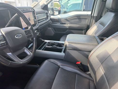 Used 2024 Ford F250 Lariat AWD/4WD image 2