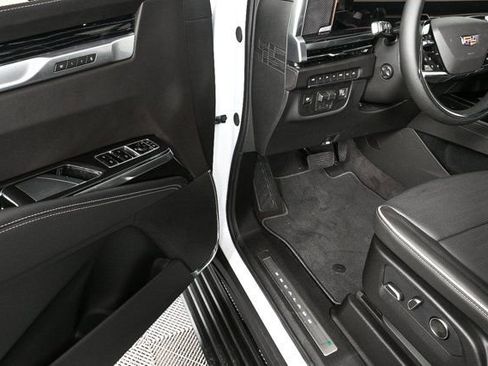 New 2026 Cadillac Escalade Sport w/ Touring Package image 8