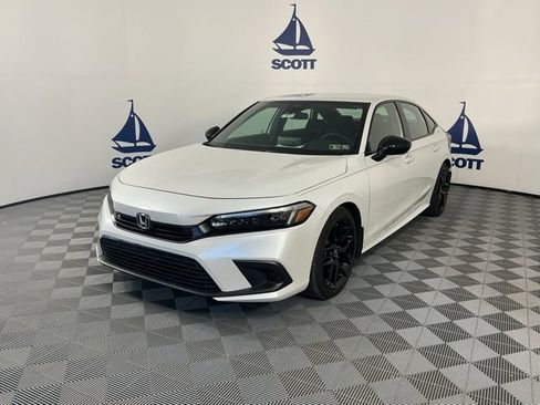 Used 2024 Honda Civic Sport image 3