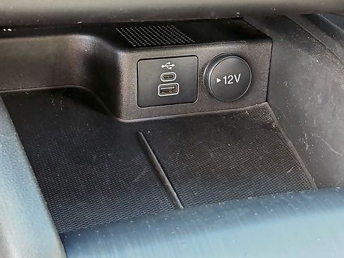 Used 2025 Ford Escape ST-Line AWD/4WD image 24