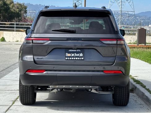 New 2026 Jeep Grand Cherokee 4WD image 5