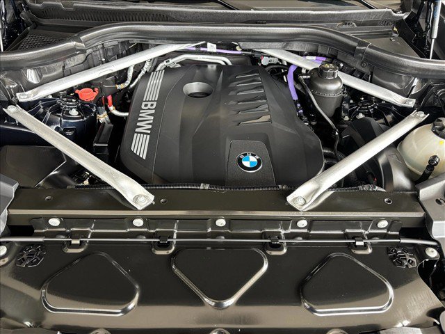 Used 2024 BMW X5 xDrive40i w/ M Sport Package AWD/4WD image 22