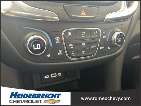 Used 2021 Chevrolet Equinox LT FWD image 23