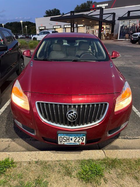 Used 2013 Buick Regal Premium FWD image 2