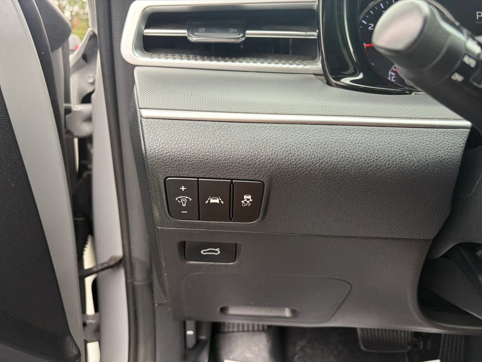 Used 2023 Kia K5 GT-Line AWD/4WD image 21