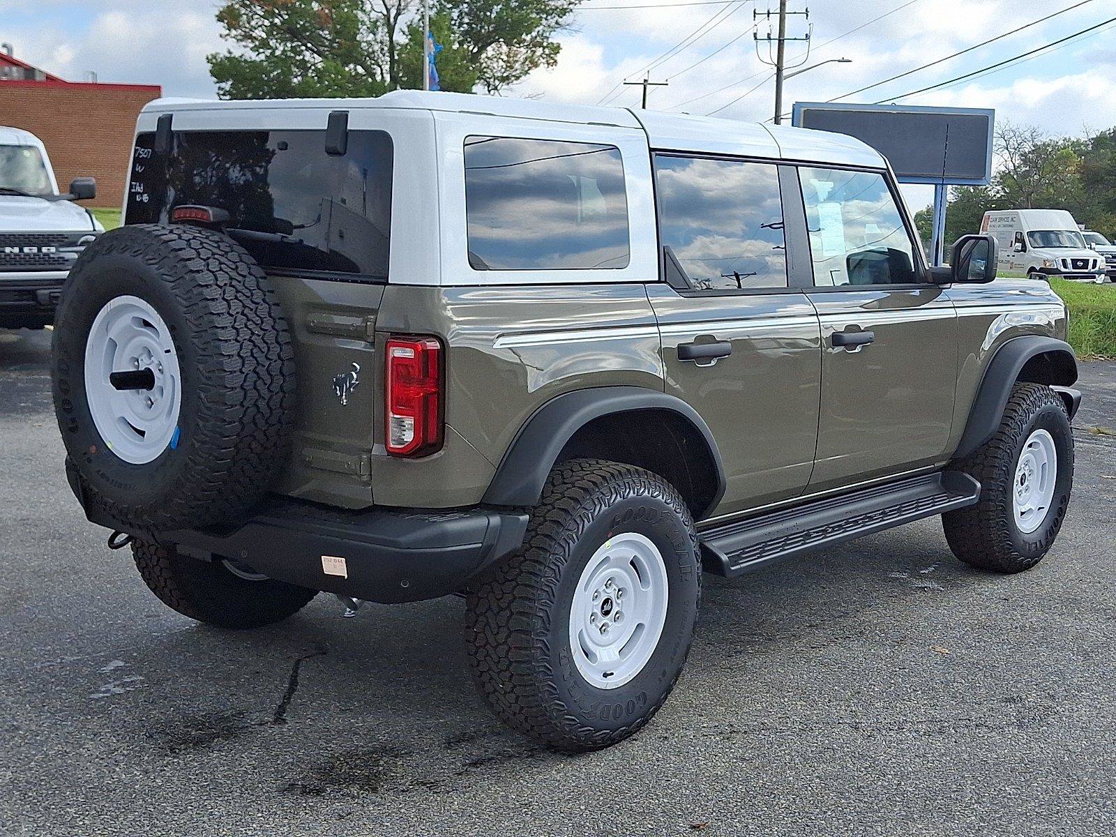 New 2026 Ford Bronco Heritage Edition AWD/4WD image 4
