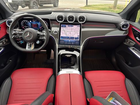 Used 2024 Mercedes-Benz GLC 43 AMG 4MATIC image 12