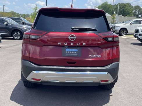 Used 2023 Nissan Rogue Platinum FWD image 4