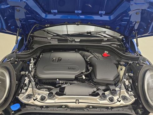 Certified 2025 MINI Cooper S image 28